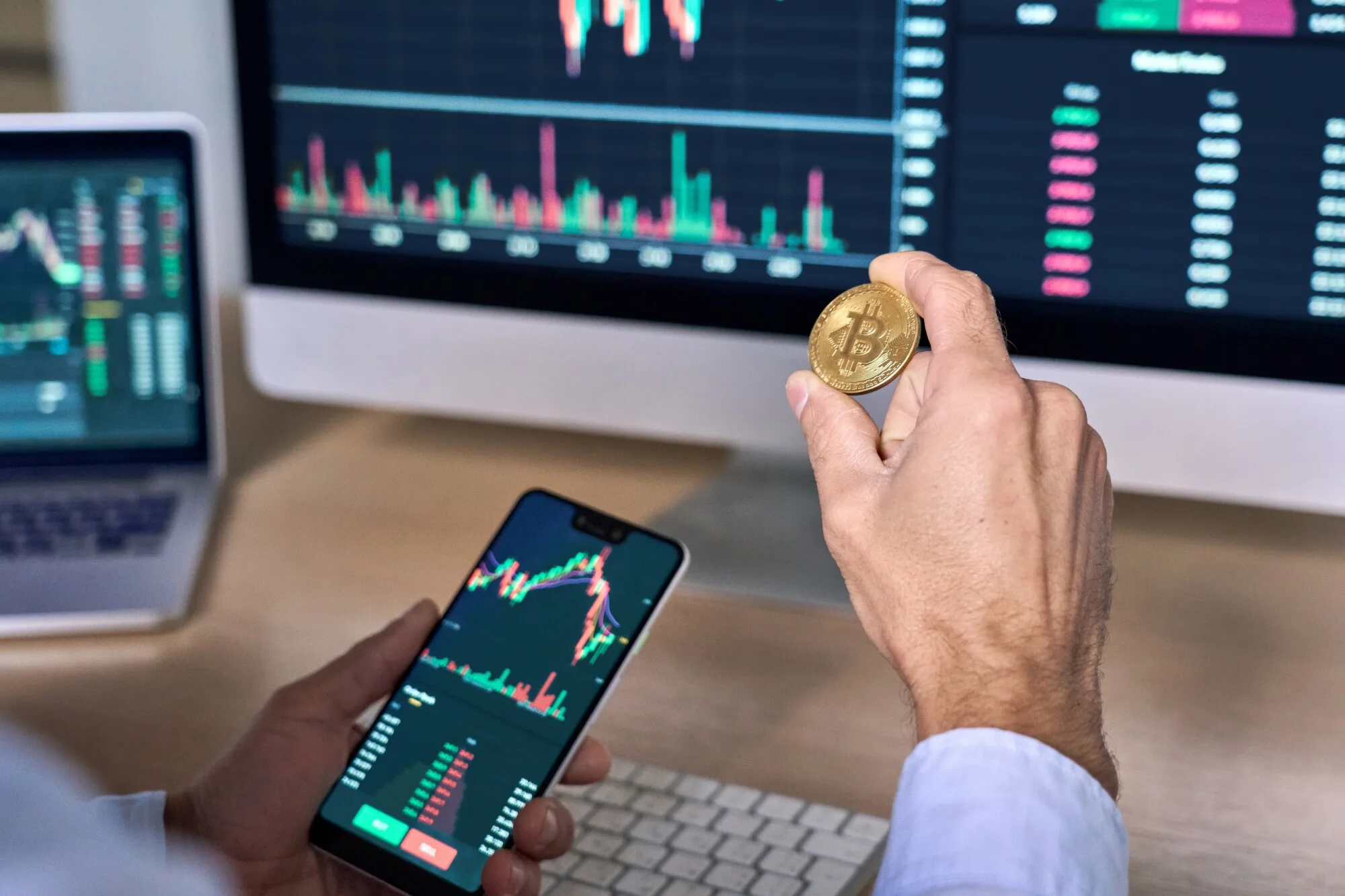 Read more about the article Navigating Cryptocurrency Trends 2024